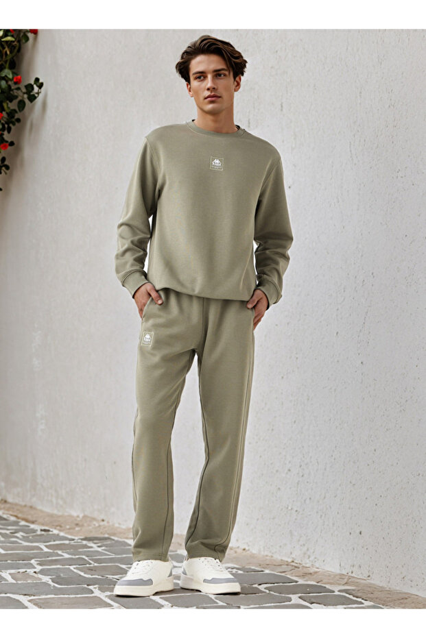 بنطال رياضي بطبعة شعار مع جيوب - 2