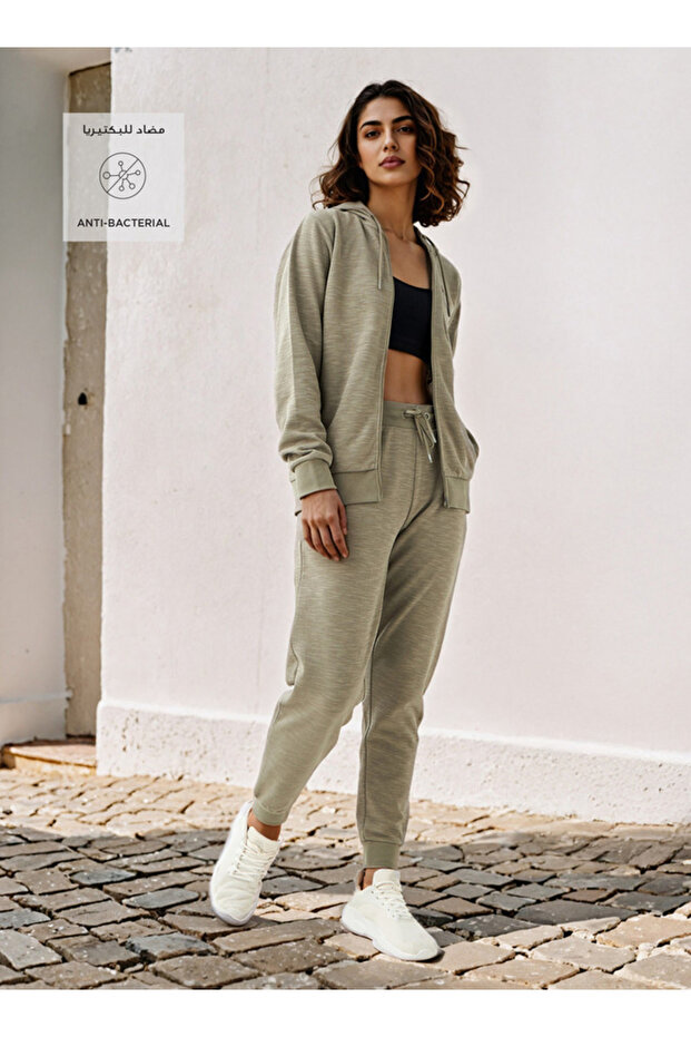 بنطلون رياضي بمقاس عادي - 2