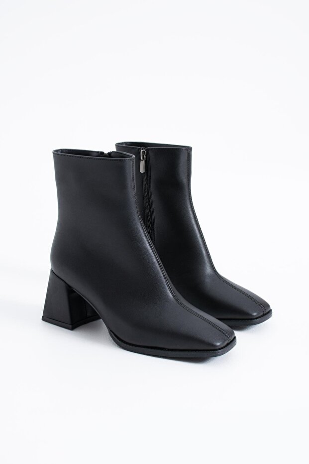 Hernet Cornered Molded Pre-Stitched Women's Boots Black Leather