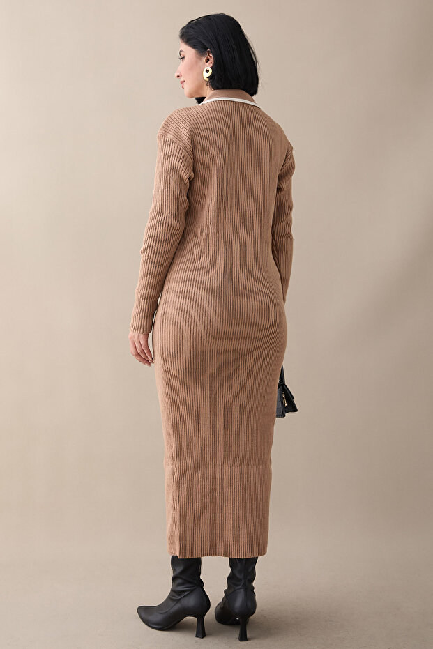 Yakası Biyeli Camel Triko Elbise - 4