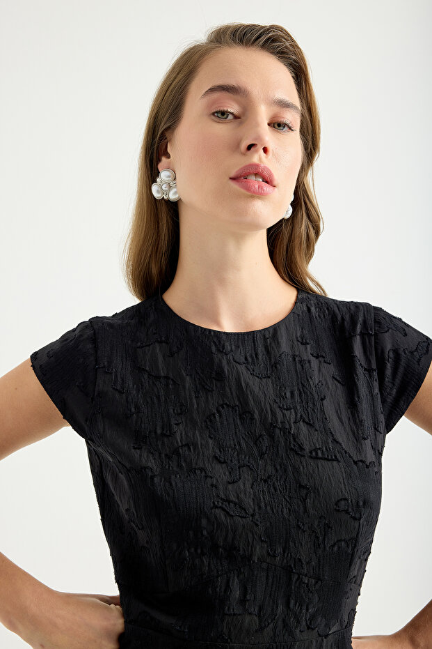 Jakarlı Midi Elbise - 9