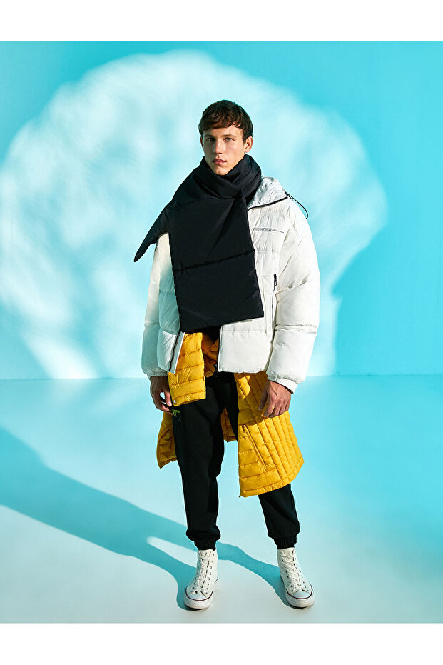 Oversize Puffer Jacket Hooded Pocket Detailed Waterproof