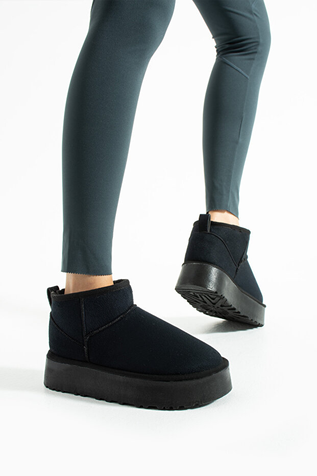 Siyah Süet İçi Yünlü Kalın Taban Bot - 7