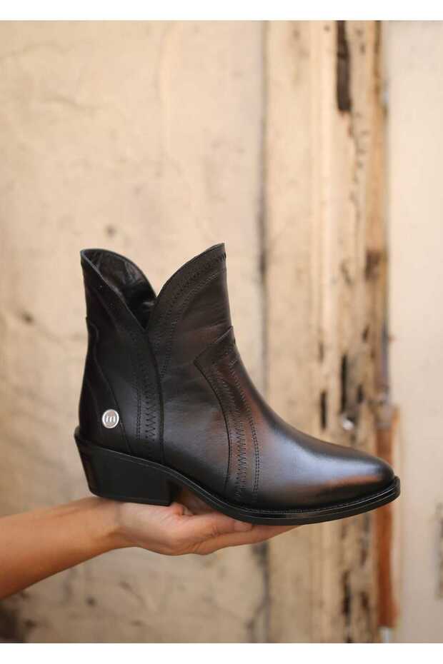 8080 Genuine Leather Zippered Western Women's Boots