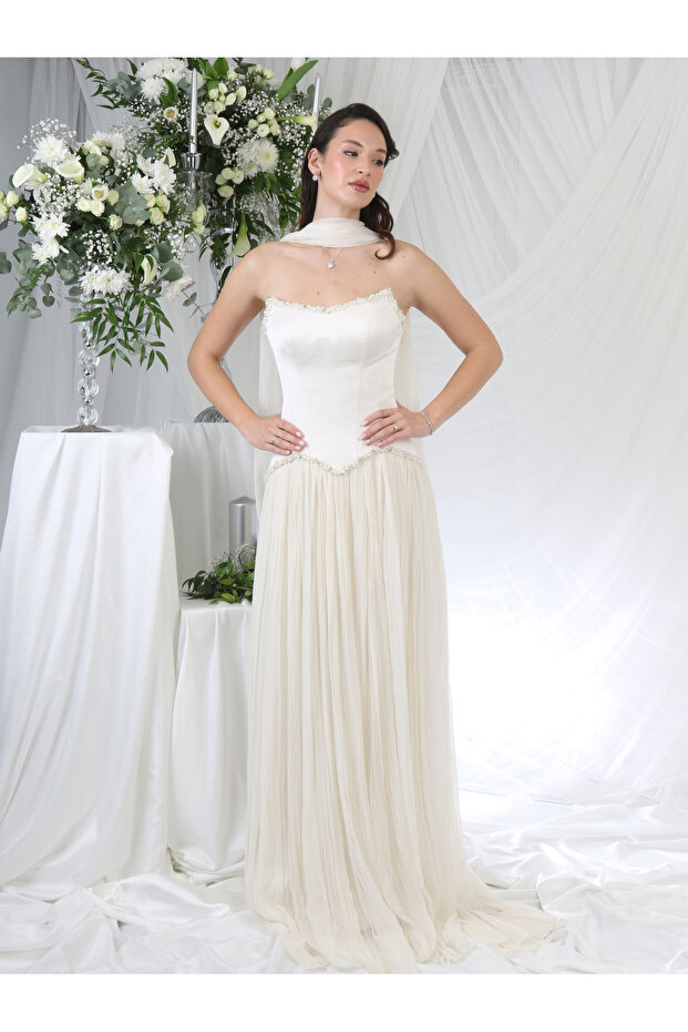 Captivating Affection Uzun Nişan Elbisesi - 4