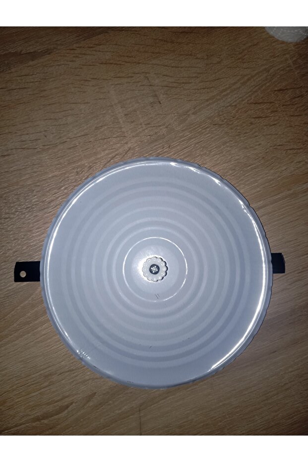 Beyaz Baca Kapağı - 1