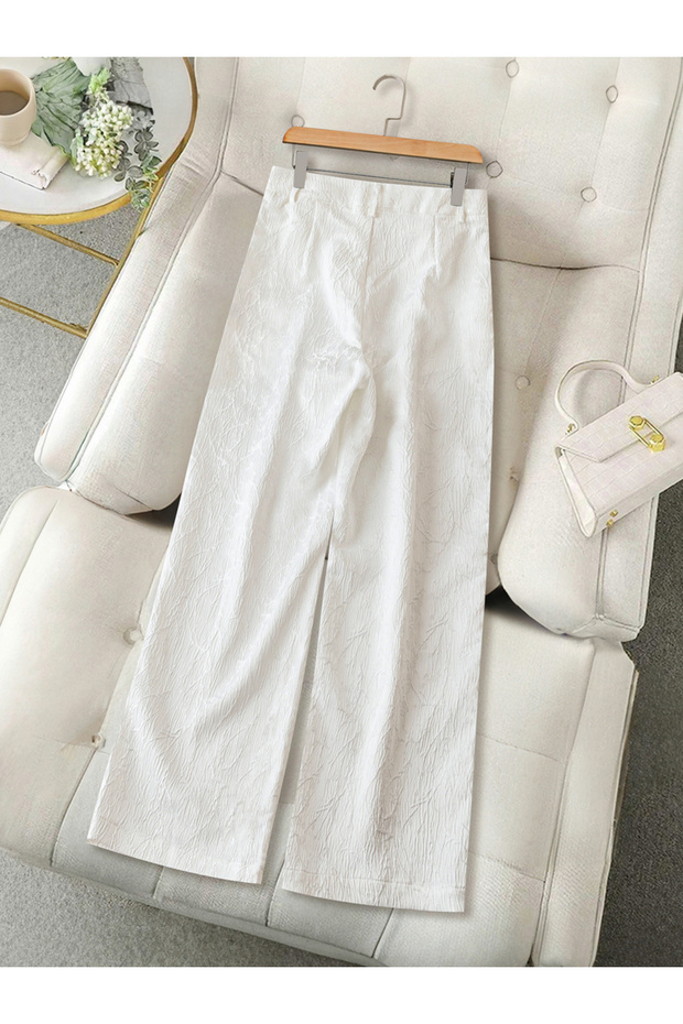 Women Textured Wide Leg Pants