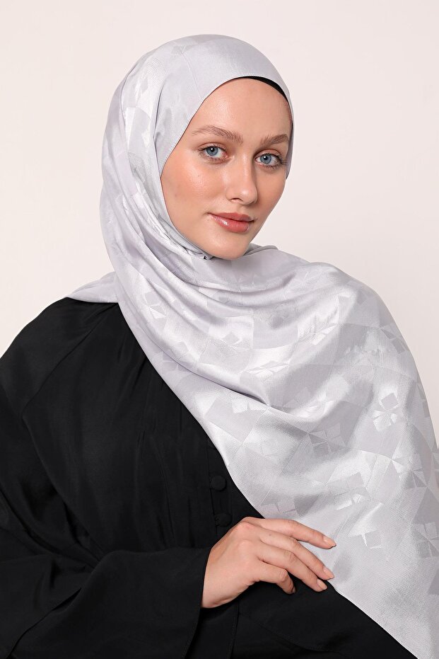 Silk Jacquard Shawl | Bohemian Gray