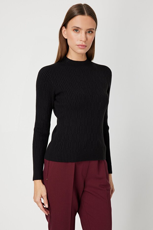 سترة تريكو منقوشة برقبة دائرية - 2