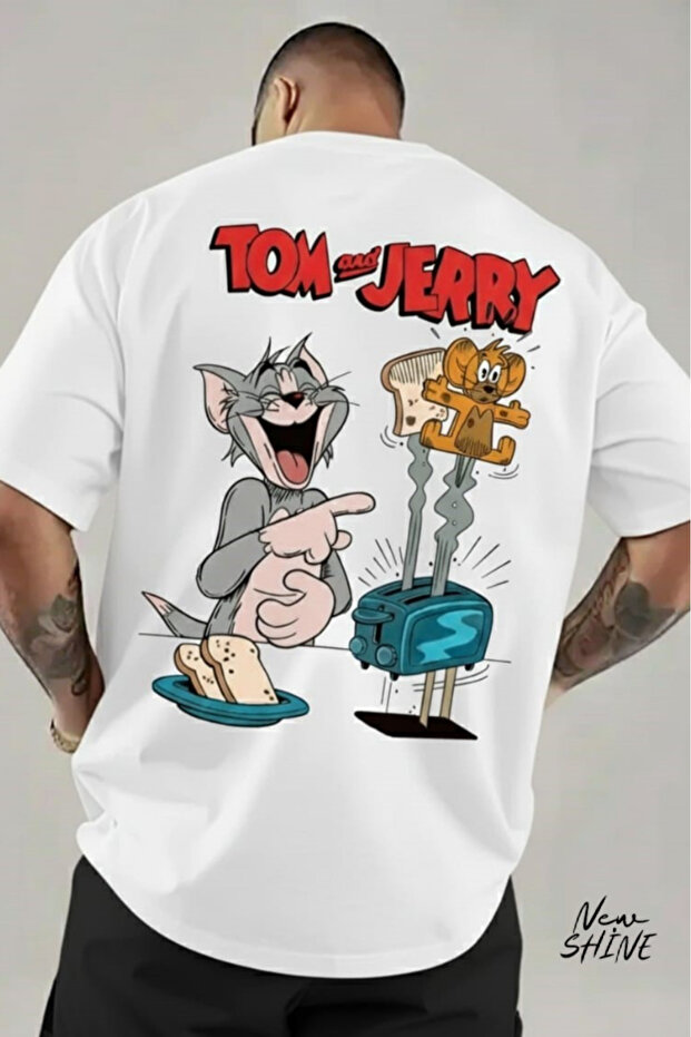 تيشيرت بطبعة Tom and Jerry، قصة واسعة / فضفاضة