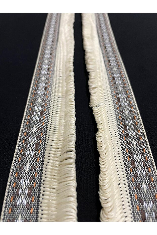 شريط حافة منقوش بنمط عرقي - 1