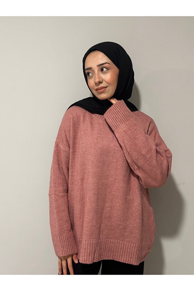 طاقم الرقبة سترة تريكو مستقيمة