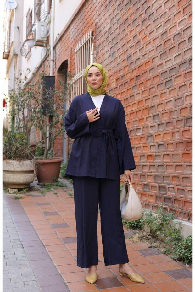 PANTOLONLU TAKIM - 1