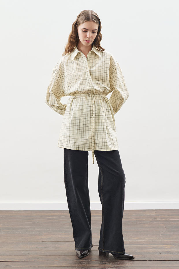 تونيك من قماش البوبيلين المزخرف باللون الأصفر - 2