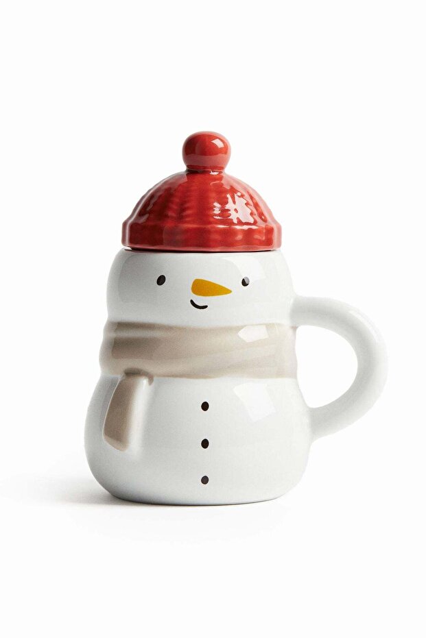 Porcelain mug