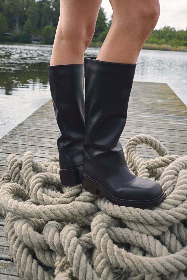 أحذية بكعب عريض - 3