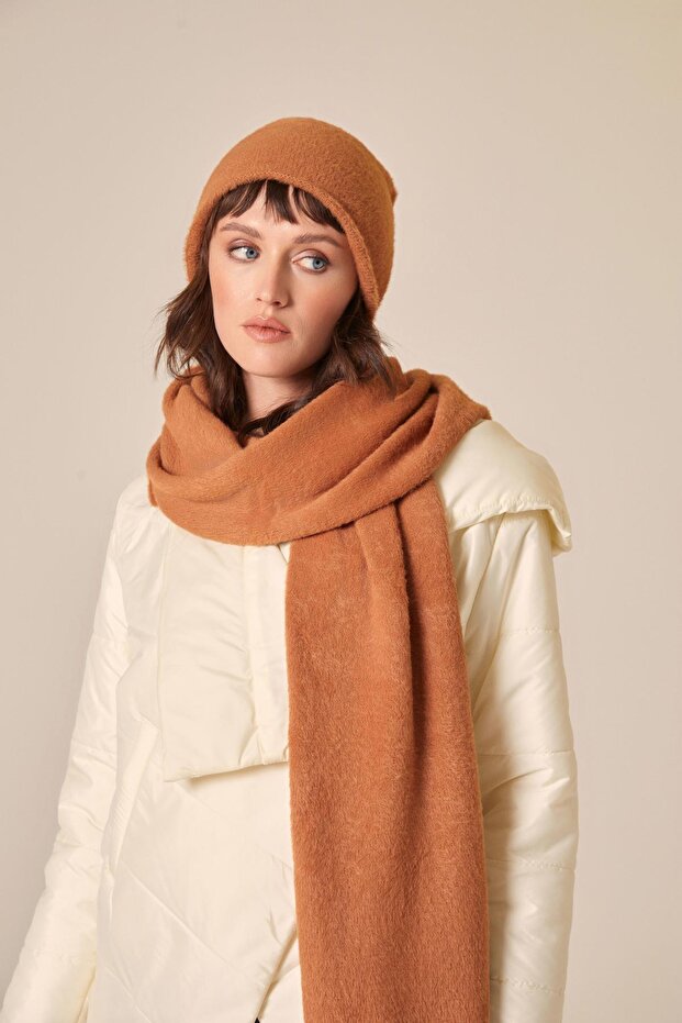 Tüylü Karamel Bere - 1