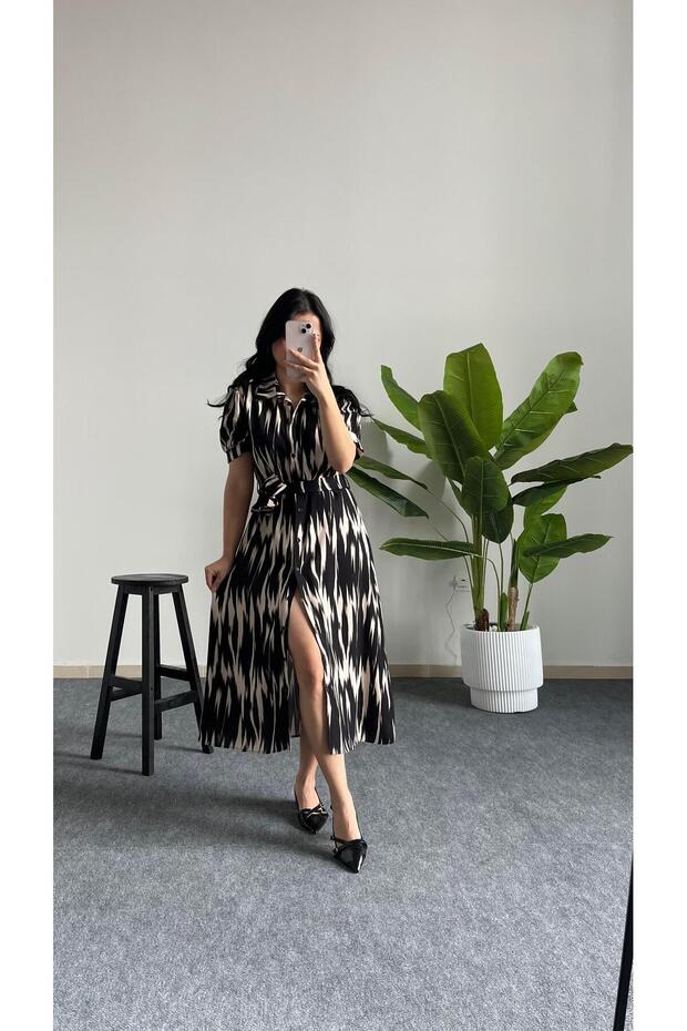 فستان ريتا بطبعة الباتيك بأزرار - أسود - 1