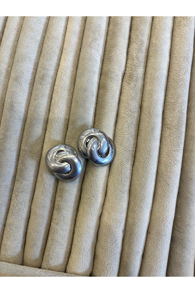 Basic Earrings