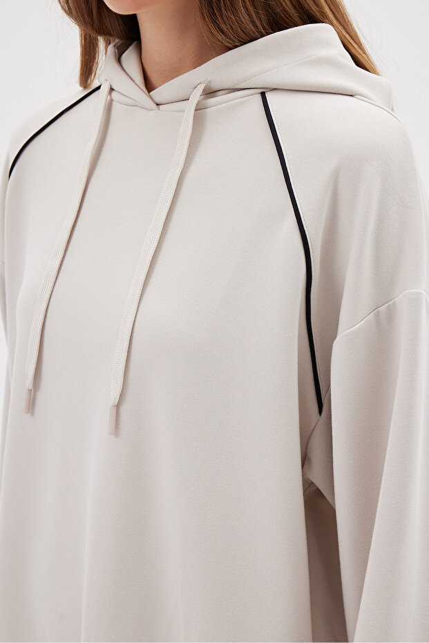 Kadın Kapüşonlu Sweat Üst - 7