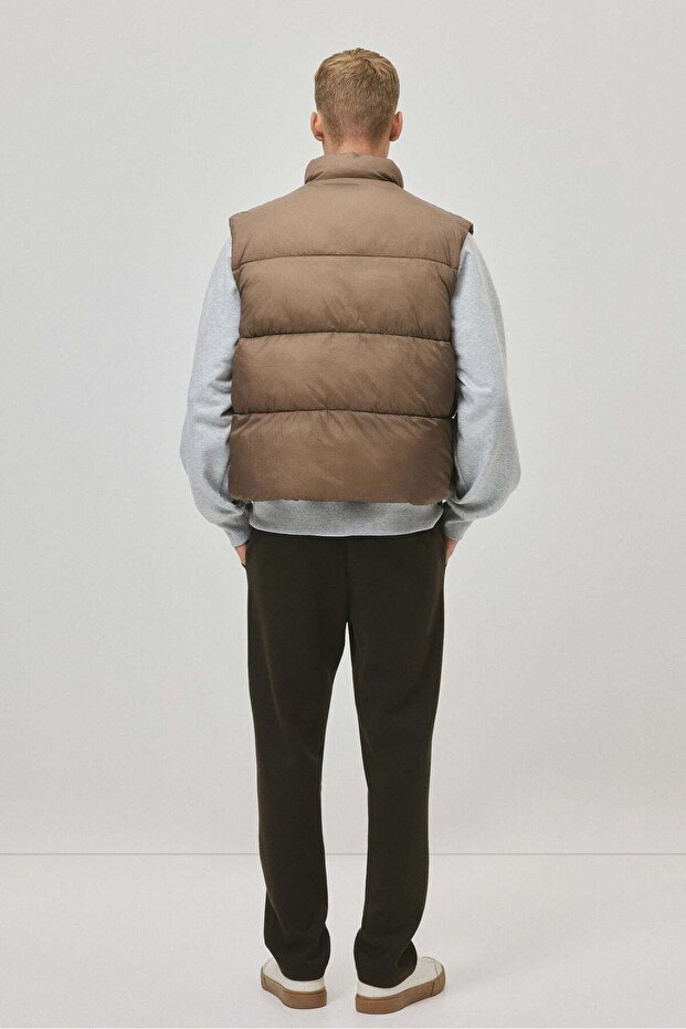 Regular Fit Water-repellent puffer gilet