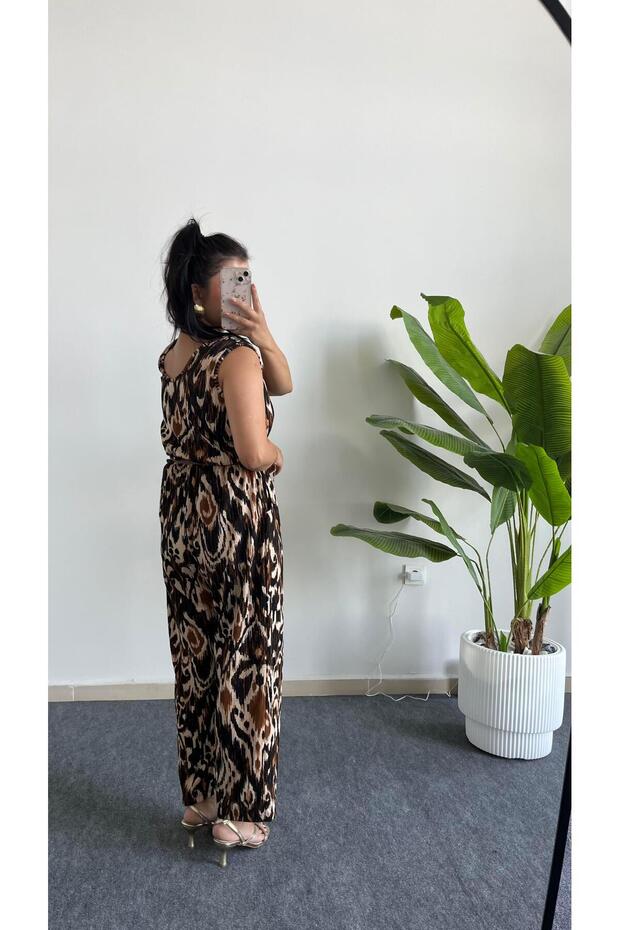 Brode Patterned Wrinkled Jumpsuit - Brown - 6