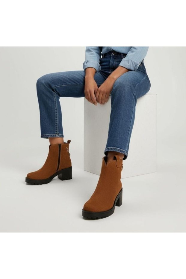 Brown Suede Genuine Leather Women's Thick Heeled Boots with Gold Chain Detail