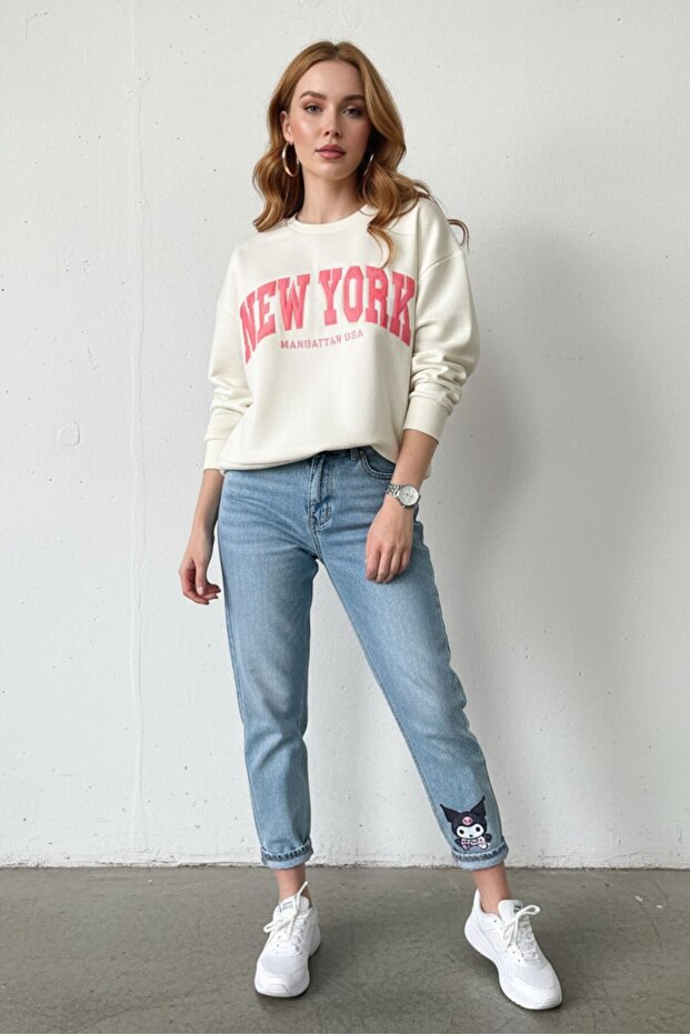 Women's Ecru New York Printed Crew Neck Long Sleeve Oversized Cotton Sweatshirt - Women's Sweatshirt