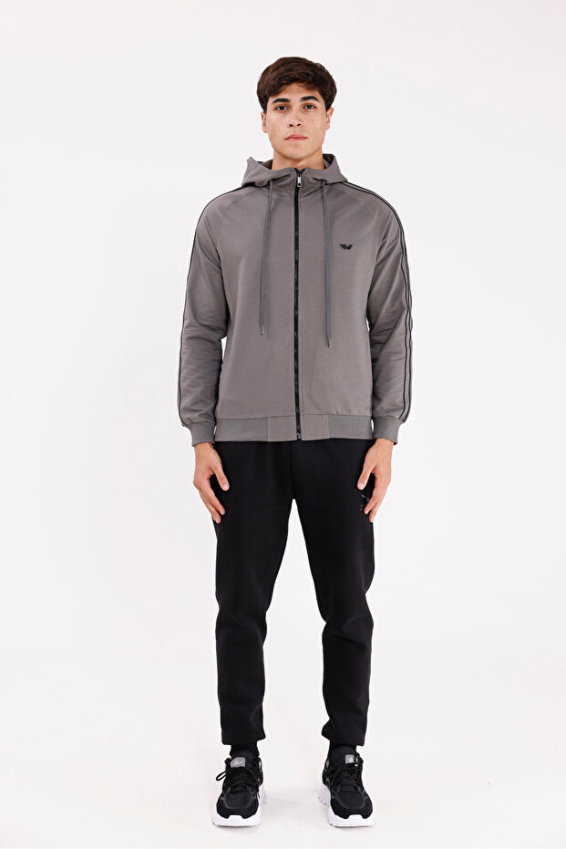 Double Stripe Sleeve Detailed Full Zipper Pocket Comfortable Fit Adjustable Hooded Sweatshirt