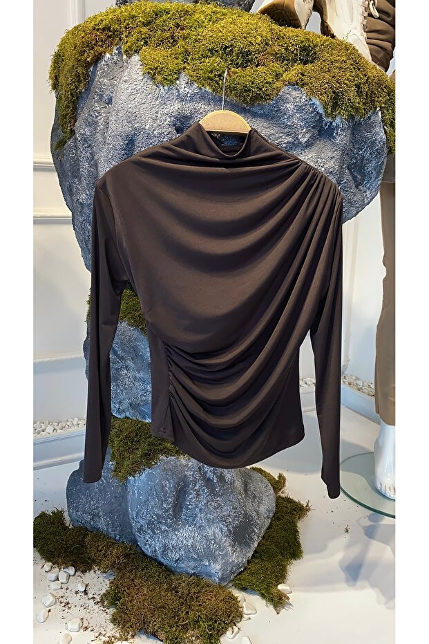 Drapeli Bluz 2037 - 1