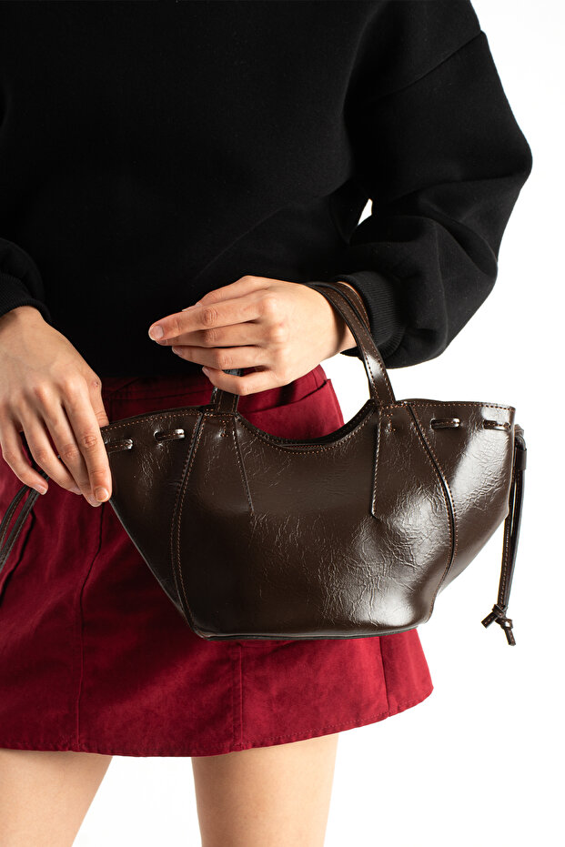 Laila Model Women's Hand and Shoulder Bag