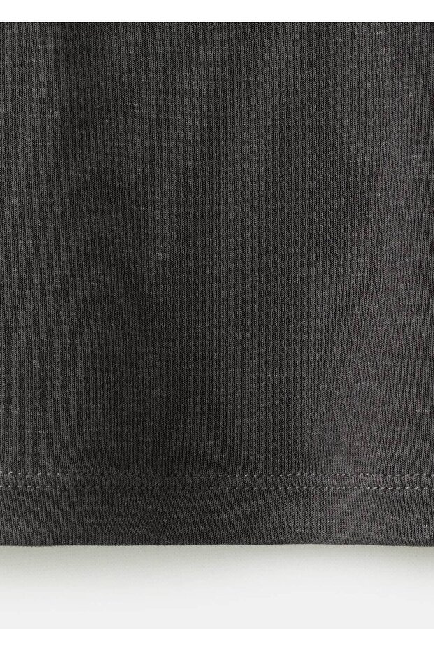 Dik yaka tişört - 5