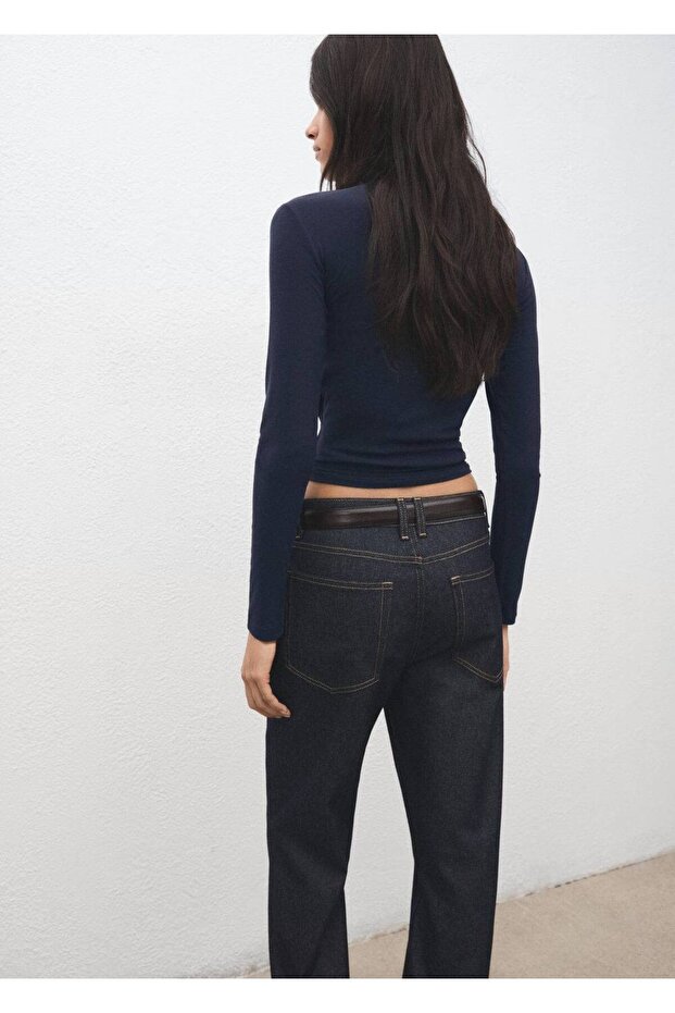 Dik yaka tişört - 4