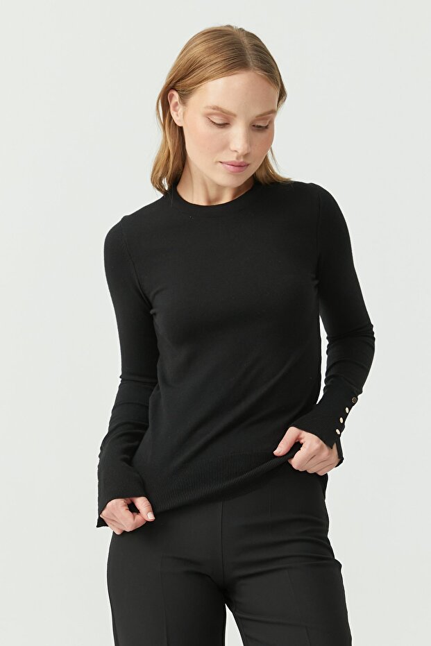 Women's Crew Neck Slim Knit Sweater