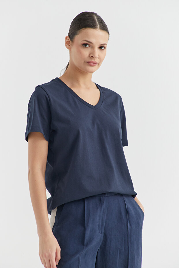 Kadın V Yaka Basic T-shirt - 2