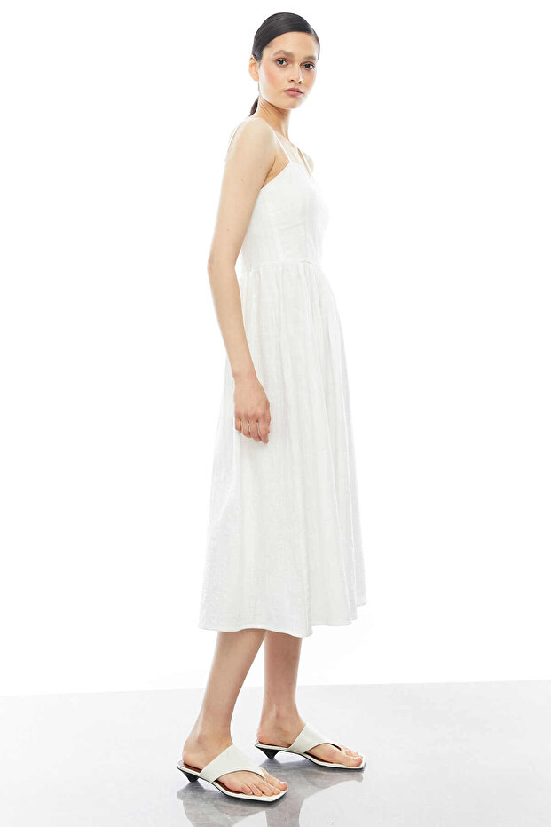 فستان بحمالات من الكتان المقلد - 6