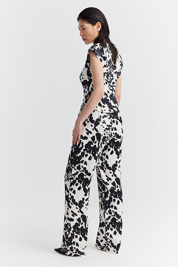 Pantaloni de damă cu model - 4