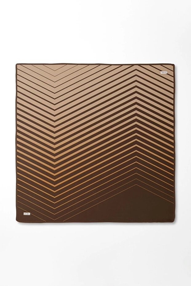 وشاح حريري منقوش بخطوط - بني - 3