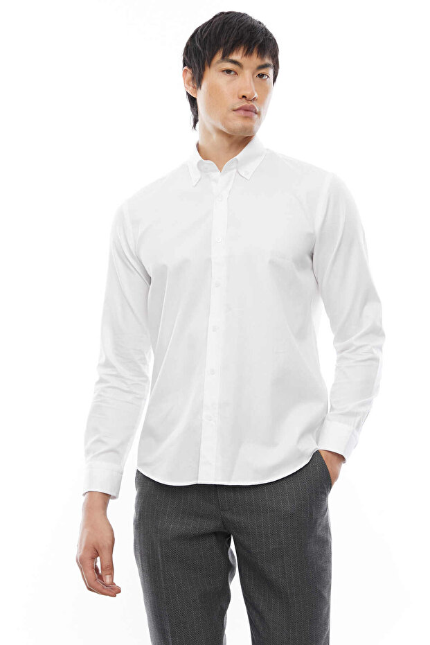 قميص مريح بأزرار على الياقة - 2