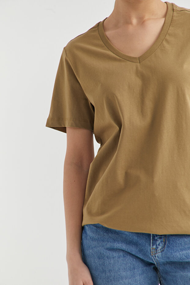 Kadın V Yaka Basic T-shirt - 8