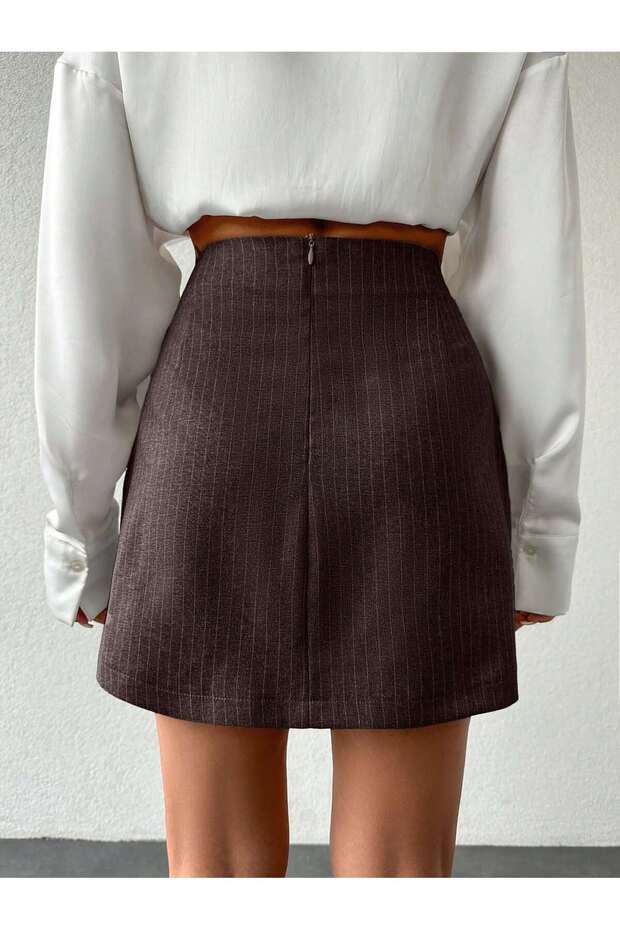 تنورة قصيرة مطوية بزرين - 3