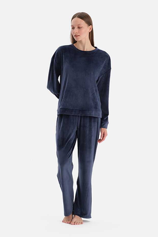 Long Sleeve Navy Blue Velvet Pajama Set