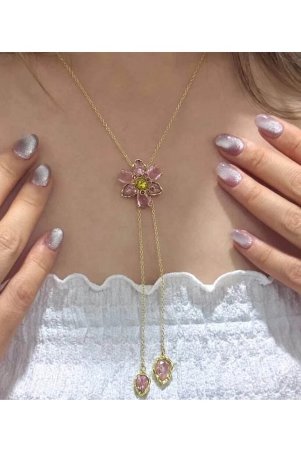 Pembe İdilya Kolye