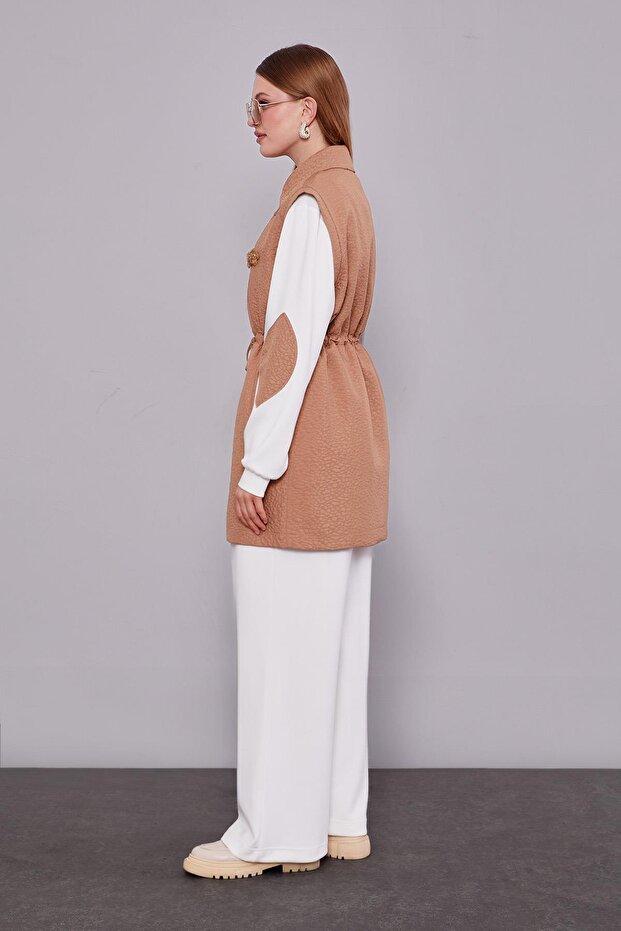 Camel Self-Patterned Vest Set Triple Set - 3