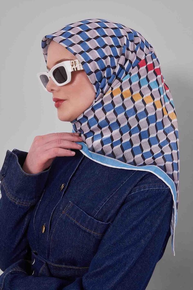 وشاح ناعم بنمط المكعب الأزرق - 1