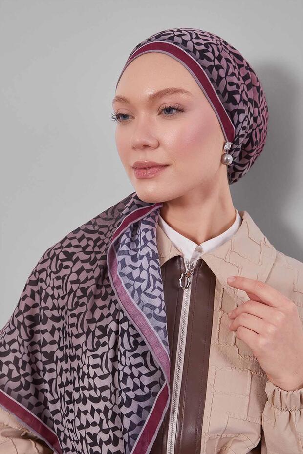 وشاح ناعم بنمط متدرج اللون باللون العنابي - 3