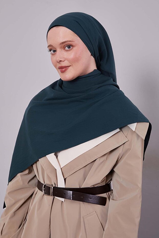 وشاح مربع من القطن باللون الأخضر من كيوف