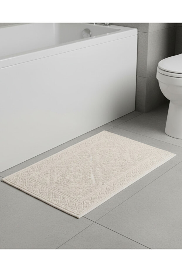 Cream Tufted Bathmat