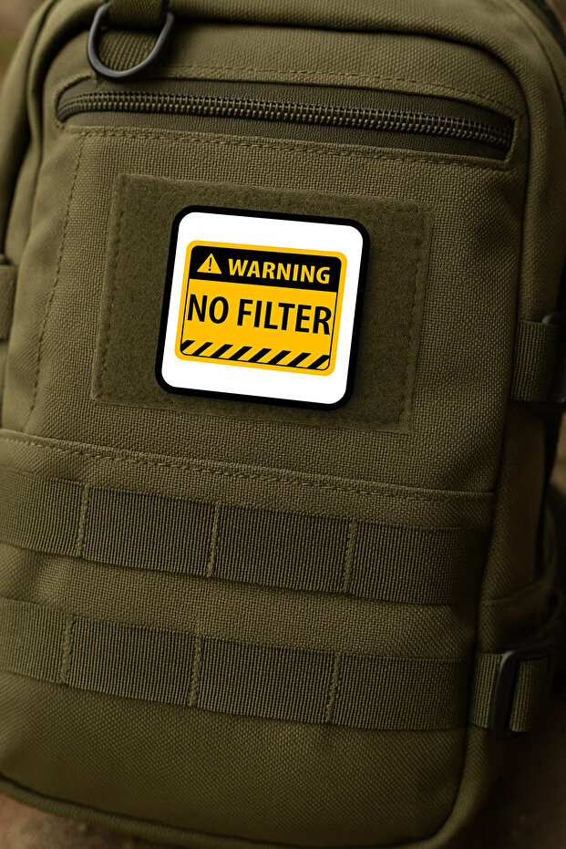 ملصق تحذير مضحك مكتوب عليه: 'لا يوجد فلتر' / شارة / شعار - 2