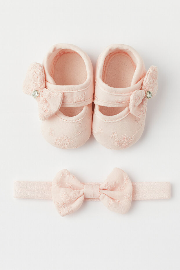 Newborn Pink Organic Lace Bow Bandana Booties